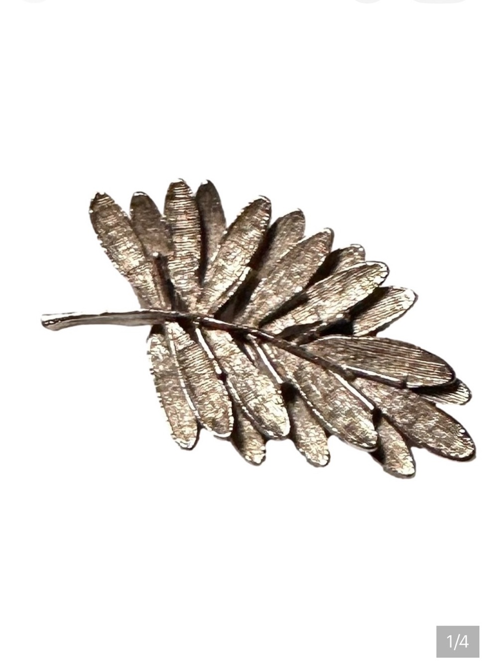 Vintage silver-tone textured leaf brooch Women’s costume jewelry